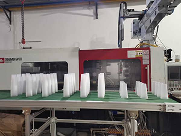 湖北塑料模(mo)具