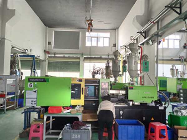 五(wu)金生産(chǎn)